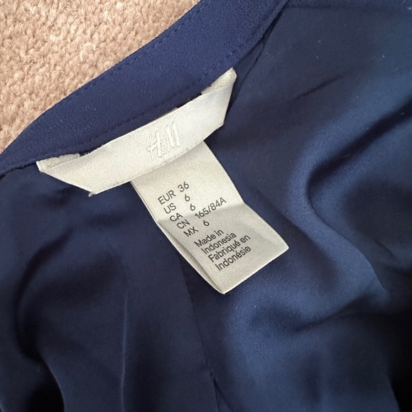 H&M Short-sleeve Blue Dress - Picture 4 of 5